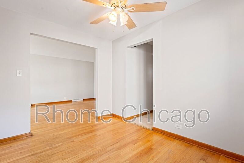 3 Beds 1.5 Baths in Prime Evanston Location property image