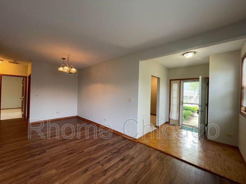 Stunning 2Bd/2BA Located in Palatine property image