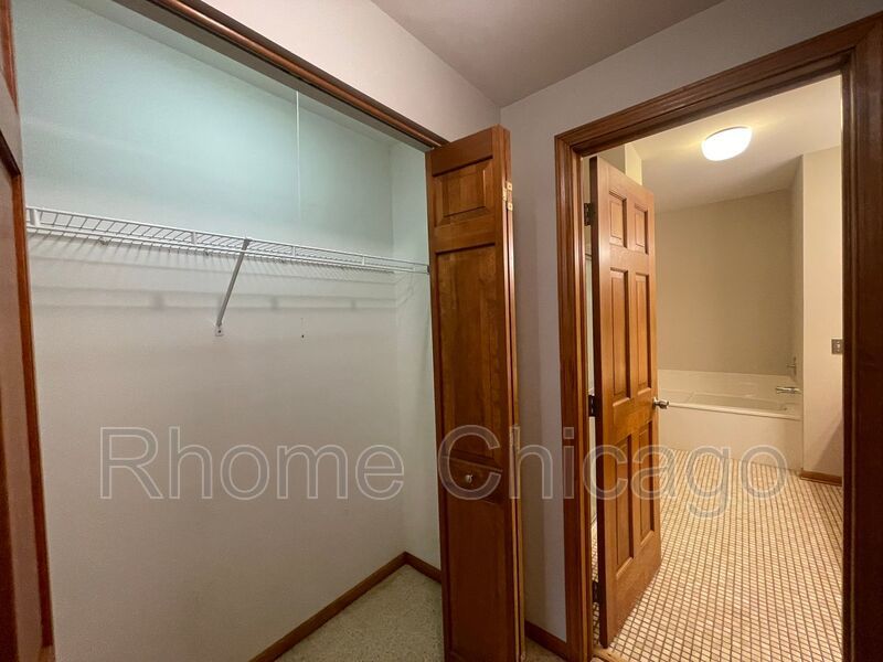 Stunning 2Bd/2BA Located in Palatine property image